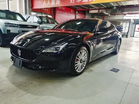 Maserati Quattroporte 2013