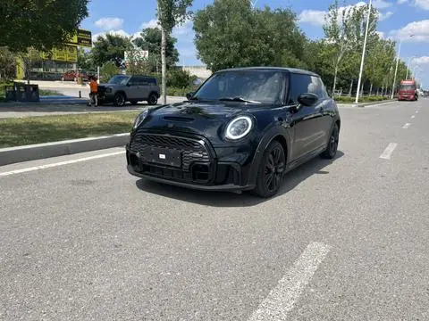MINI MINI 2022