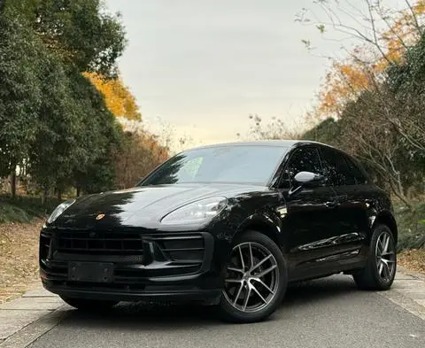 Porsche Macan 2023 — фото 1