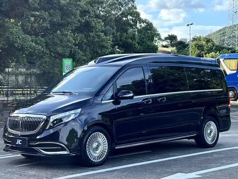 Mercedes-Benz V-Class 2022 — фото 1