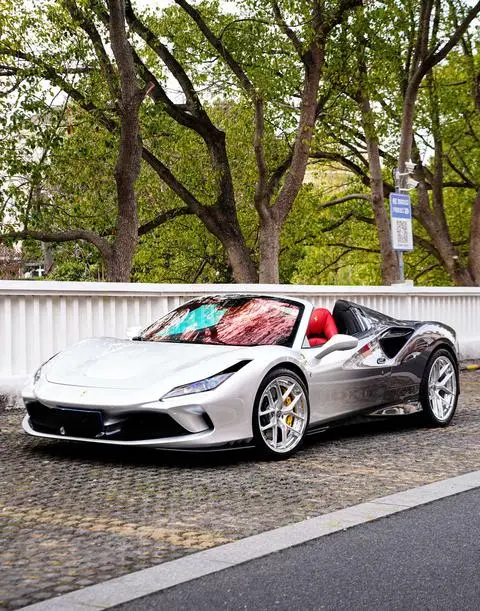 Ferrari F8 2020