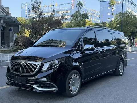 Mercedes-Benz 威霆 2018