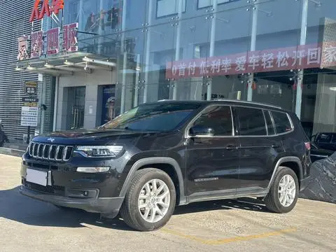 Jeep 指挥官 2018