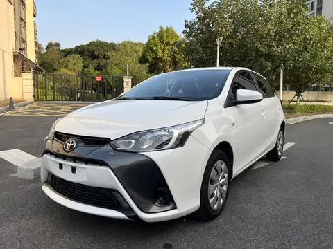 Toyota YARIS L 2020