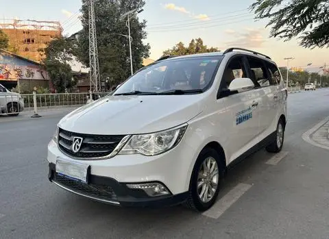 Baojun 730 2014