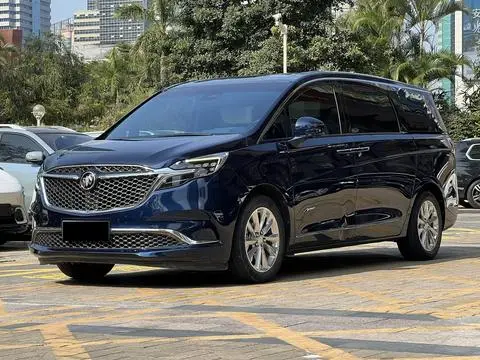 Buick GL8 2021 — фото 1