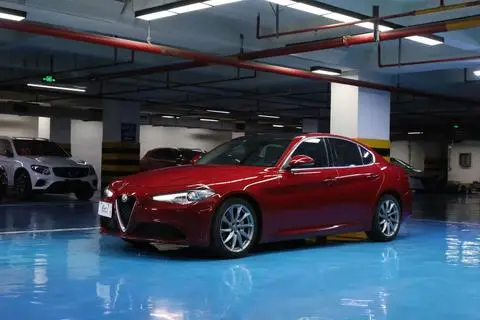 Alfa Romeo Giulia朱丽叶 2017