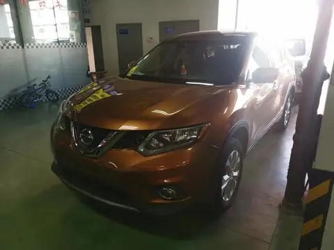 Nissan 奇骏 2014