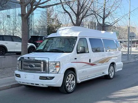 Ford E350 2011