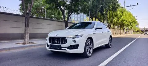 Maserati Levante 2016