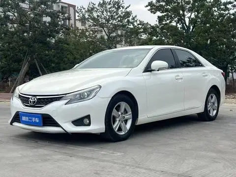 Toyota Reiz 2013