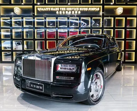Rolls Royce 幻影 2013