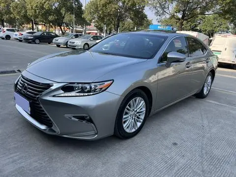 Lexus ES 2015
