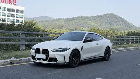 BMW M4 2022