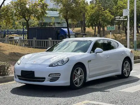 Porsche Panamera 2013