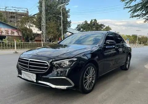 Mercedes-Benz E-Class 2022