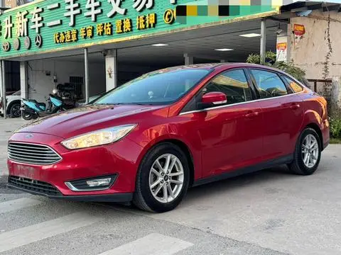 Ford Focus 2015 — фото 1