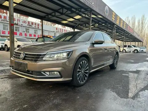 Volkswagen Passat 2016 — фото 1
