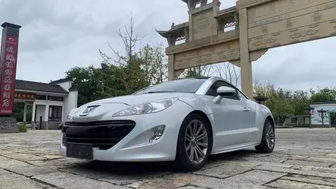 Peugeot RCZ 2011