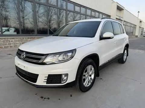 Volkswagen Tiguan 2015
