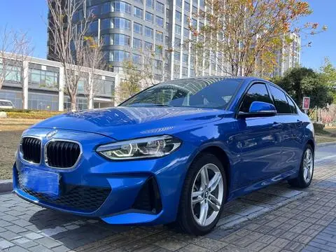 BMW 1 Series 2019 — фото 1