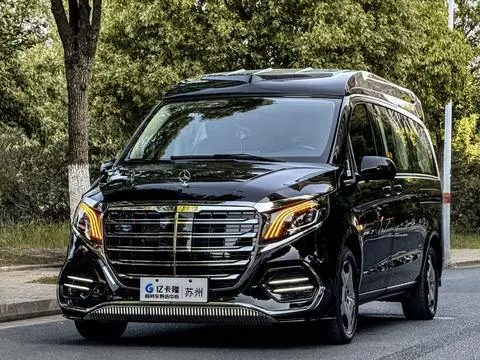 Mercedes-Benz V-Class 2022 — фото 1