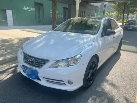 Toyota Reiz 2012