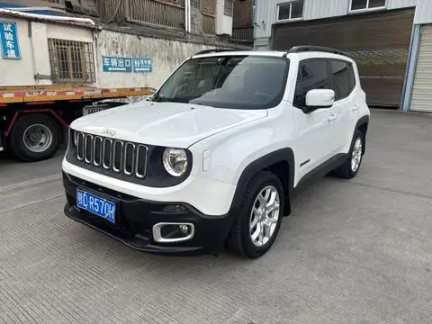 Jeep 自由侠 2018 — фото 1