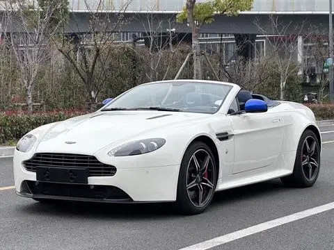Aston Martin Vantage 2017
