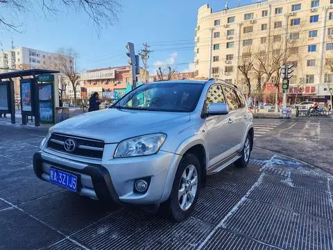 Toyota RAV4 2010