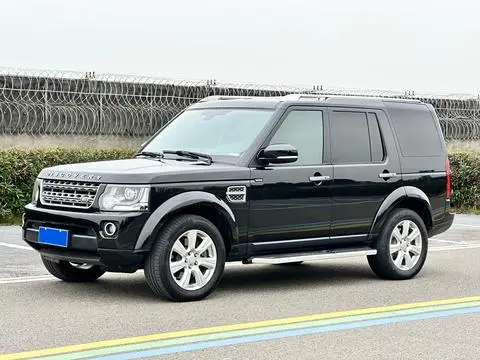 Land Rover Discovery 2016 — фото 1