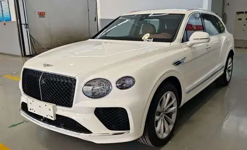 Bentley 添越 2024
