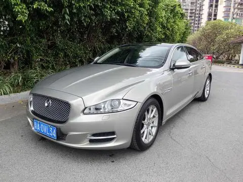 Jaguar XJ 2012
