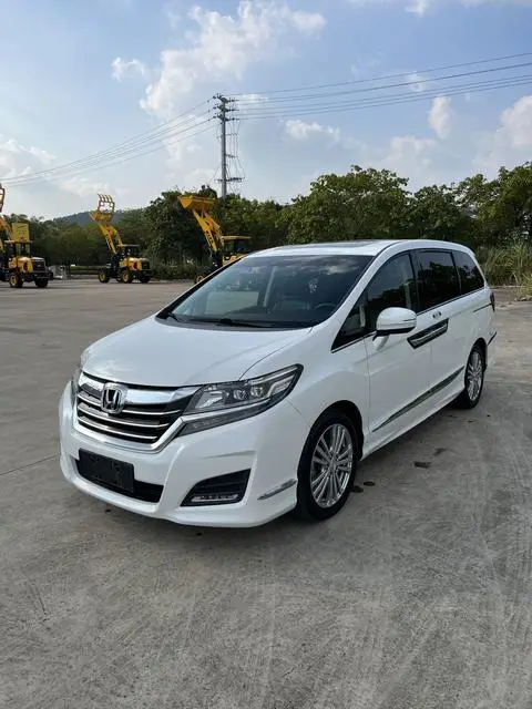 Honda 艾力绅 2016