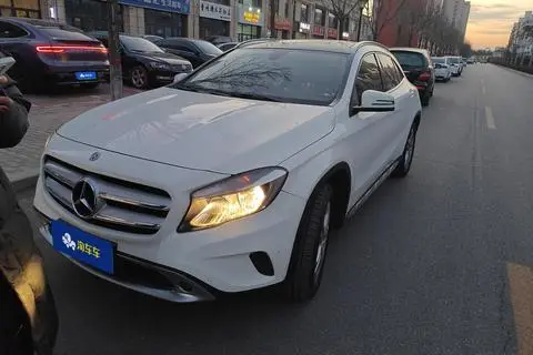 Mercedes-Benz GLA 2016