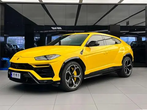 Lamborghini Urus 2021
