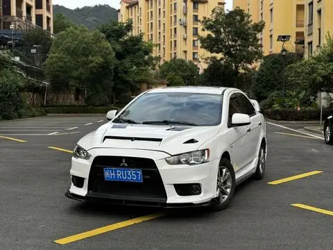 Mitsubishi 翼神 2011