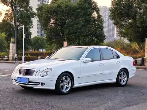 Mercedes-Benz E-Class 2004