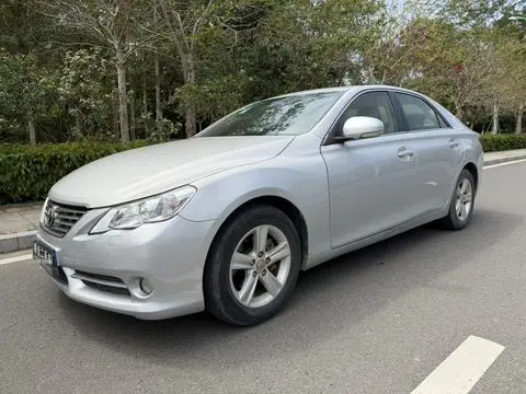 Toyota Reiz 2012