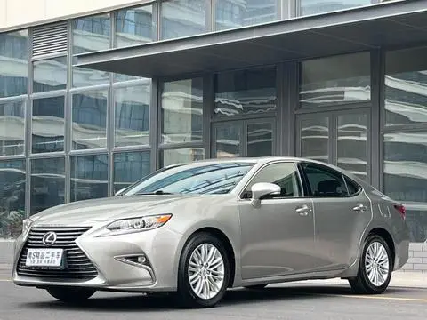 Lexus ES 2015