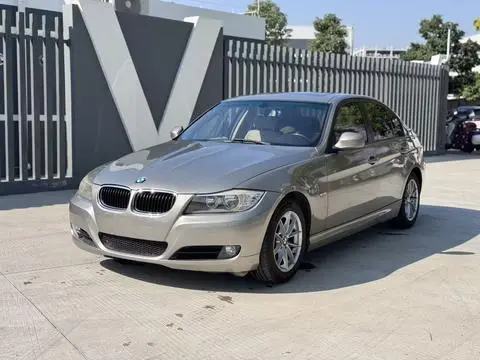 BMW 3 Series 2011