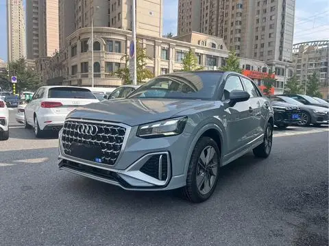 Audi Q2L 2025