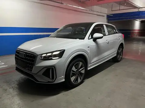 Audi Q2L 2025