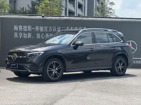 Mercedes-Benz GLC 2025