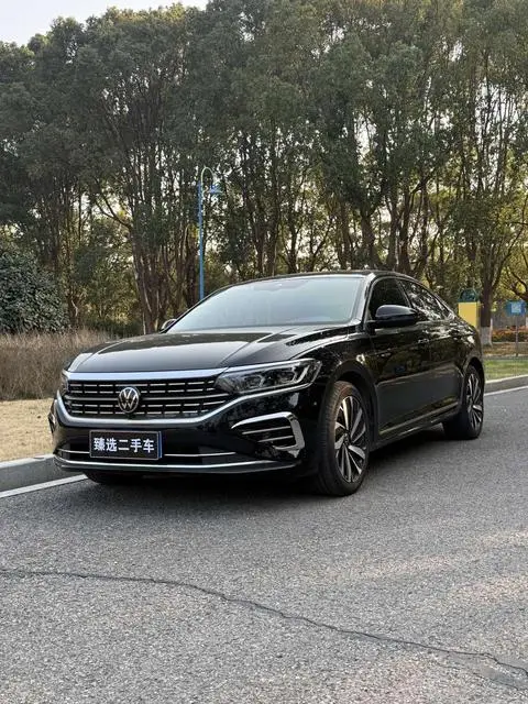 Volkswagen Passat 2022