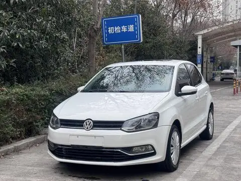Volkswagen Polo 2016