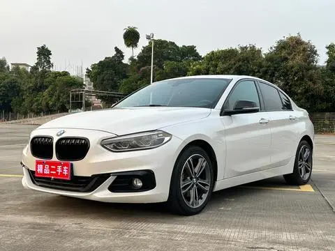 BMW 1 Series 2017 — фото 1