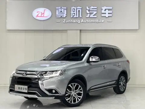 Mitsubishi 欧蓝德 2016