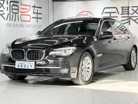 BMW 7 Series 2011 — фото 1