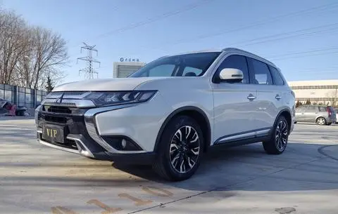 Mitsubishi 欧蓝德 2020